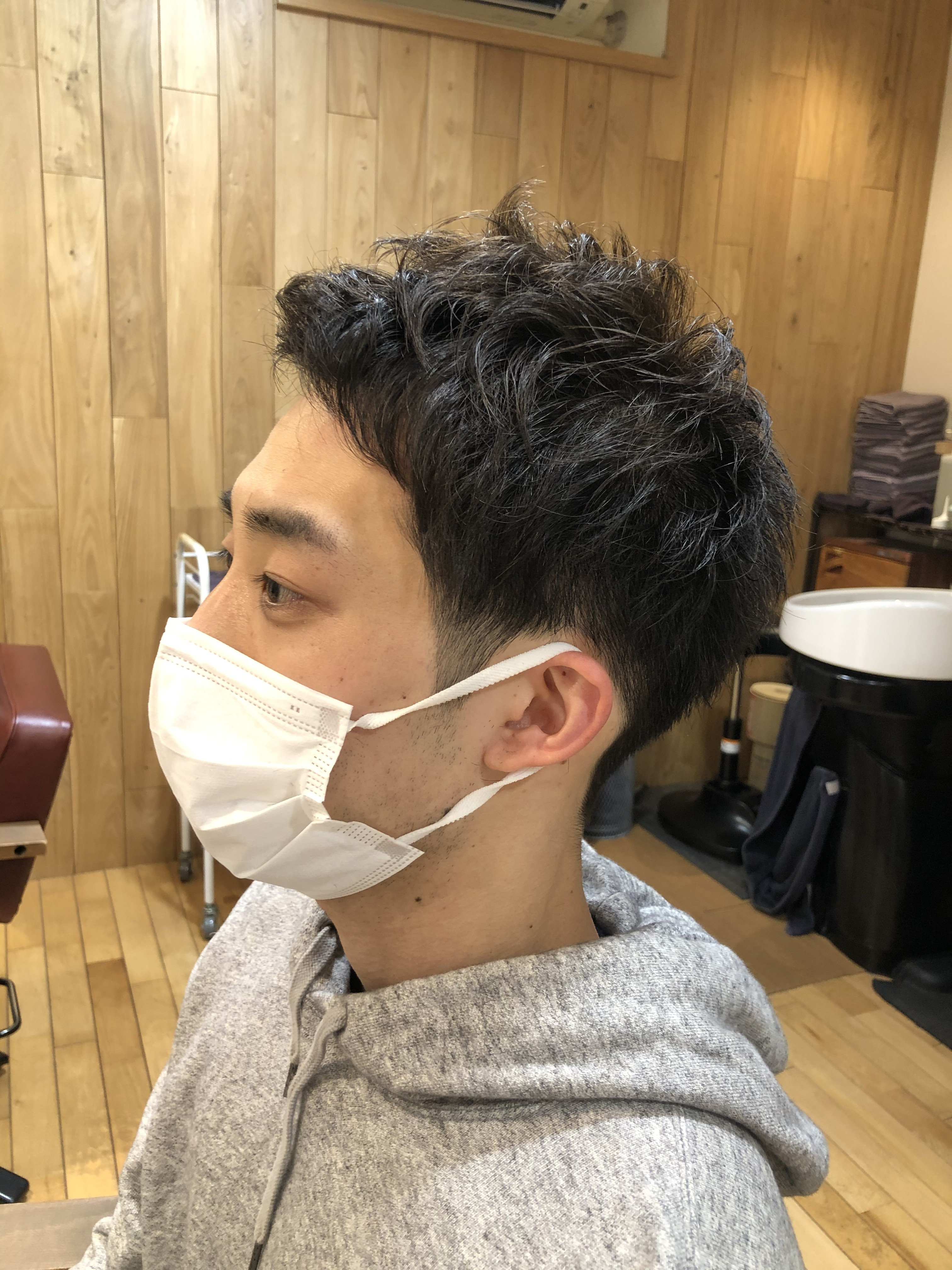 メンズ ピンパーマで自然にイメチェン
